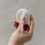 Boep Shampoobar - Parfumvrij 60GR Boep Shampoobar - Parfumvrij hand model